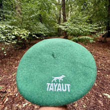Charger l'image dans la galerie, Béret vert brodé TAYAUT
